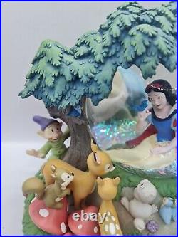 RARE! Large Disney Musical Snow Globe of the Snow White & Seven Dwarfs