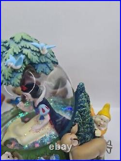 RARE! Large Disney Musical Snow Globe of the Snow White & Seven Dwarfs