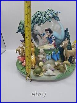 RARE! Large Disney Musical Snow Globe of the Snow White & Seven Dwarfs