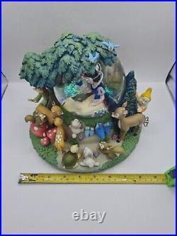 RARE! Large Disney Musical Snow Globe of the Snow White & Seven Dwarfs