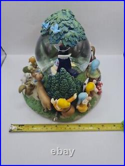 RARE! Large Disney Musical Snow Globe of the Snow White & Seven Dwarfs