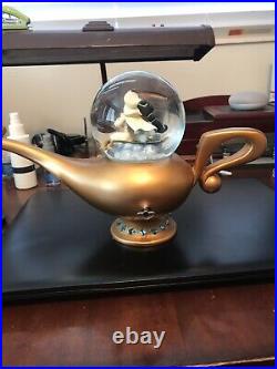 RARE & RETIRED Disney Aladdin Musical Snow Globe In Genie Lamp Perfect GIFT