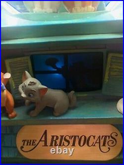 Rare Aristocats Disney Snow Globe With Music Box And Lights Up