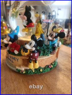 Rare DISNEY MICKEY MOUSE CLUB MARCH Musical Snow Globe