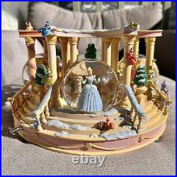 Rare Disney Seasons Princess Musical Snowglobe Cinderella, Ariel, Aurora, Belle