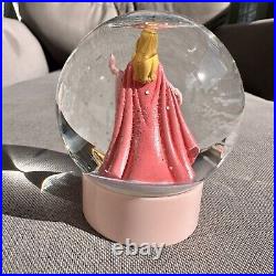 Rare Disney Seasons Princess Musical Snowglobe Cinderella, Ariel, Aurora, Belle