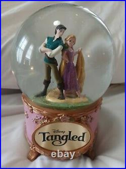 Rare HTF Disney Tangled Rapunzel & Flynn Ryder Musical Snow Globe Menken Slater