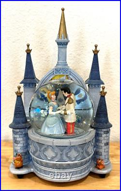 Rare Htf Disney Parks Resorts Cinderella Castle Musical Snow Globe- Issue Read