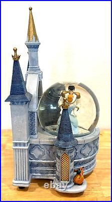 Rare Htf Disney Parks Resorts Cinderella Castle Musical Snow Globe- Issue Read