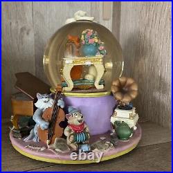 Rare Vintage Aristocats Disney Musical Snow globe (damaged)