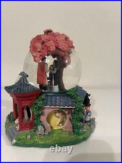 Rare Vintage Disney Store Snow-globe Mulan Reflection Music Box Mushu Shang