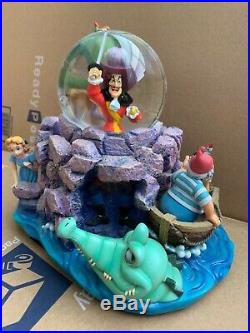 Retired Disney CAPTAIN HOOK withPeter Pan, Wendy, Tic Toc Music Snow Globe