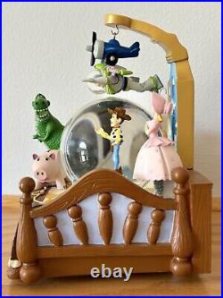 Ultra Rare Toy Story Snow Globe Disney Music Box Andy's Bed Woody Bo-peep