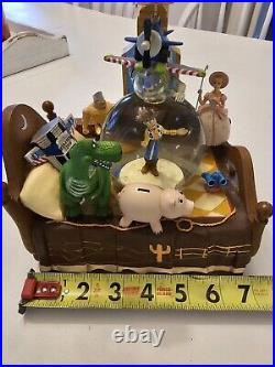 Ultra Rare Toy Story Snow Globe Disney Music Box Andy's Bed Woody Bo-peep