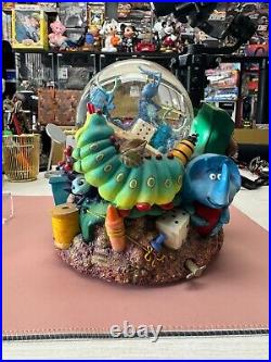 VTG 1998 Disney Pixar A Bug's Life Musical Snow Globe Music by Randy Newman