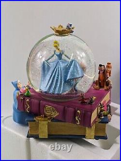 Vintage CINDERELLA MUSICAL SNOW GLOBE DISNEY PRINCESS STEPSISTER RARE