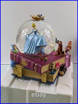 Vintage CINDERELLA MUSICAL SNOW GLOBE DISNEY PRINCESS STEPSISTER RARE