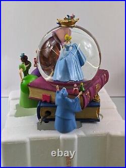 Vintage CINDERELLA MUSICAL SNOW GLOBE DISNEY PRINCESS STEPSISTER RARE