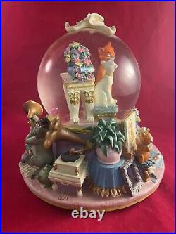 Vintage Disney Aristocats Musical Snow Globe- Everyone Wants To Be A Cat