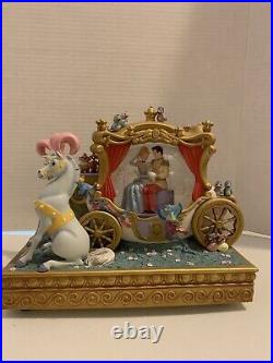 Vintage Disney Musical Light Up Snow Globe Cinderella Carriage Horses Retired