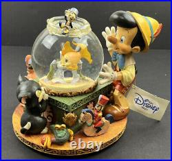Vintage Disney Toyland Pinocchio Fishbowl Cleo Figoro Musical Snow Globe in Box