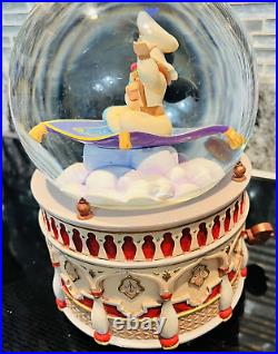 Vintage Disney's Aladdin & Jasmine Jumbo Musical Snow Globe -Disney Store 11