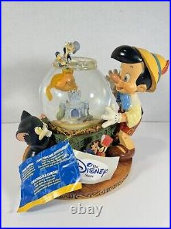 Vtg Disney Pinocchio Toyland Fishbowl Cleo Figoro Musical Snow Globe With Box