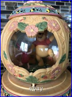 Vtg Winnie The Pooh Rotating Musical Snow globe SUPER RARE 1963