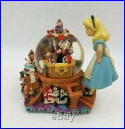 Walt Disney Alice in Wonderland Teacup Mad Hatter Musical Glass Snow Globe