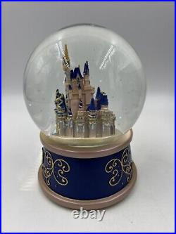 Walt Disney World 50th Anniversary Cinderella Castle Water Musical Snow Globe