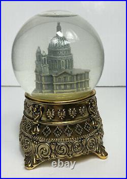 Walt Disney's Mary Poppins Feed the Birds Cathedral Snow Globe Music Collectab