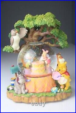 Winnie The Pooh Disney Store Music Snow Globe Rumbly in My Tumbly with Box RARE