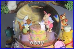 Winnie The Pooh Disney Store Music Snow Globe Rumbly in My Tumbly with Box RARE