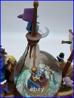 World of Disney Magical Gathering Ship A Whole New World Musical Snow Globe